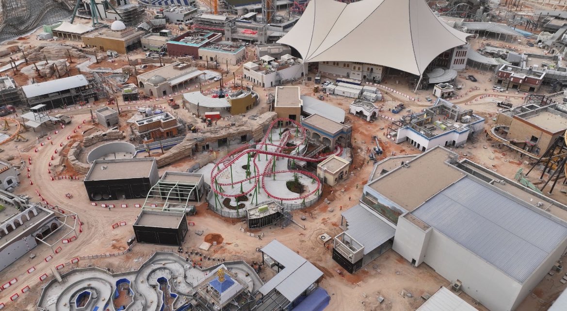 first_1ine's tweet photo. 🏗️ القدية قريباً أكبر مدينة ترفيهية ورياضية بالعالم 🎡🎢 https://t.co/017uJkXv0W