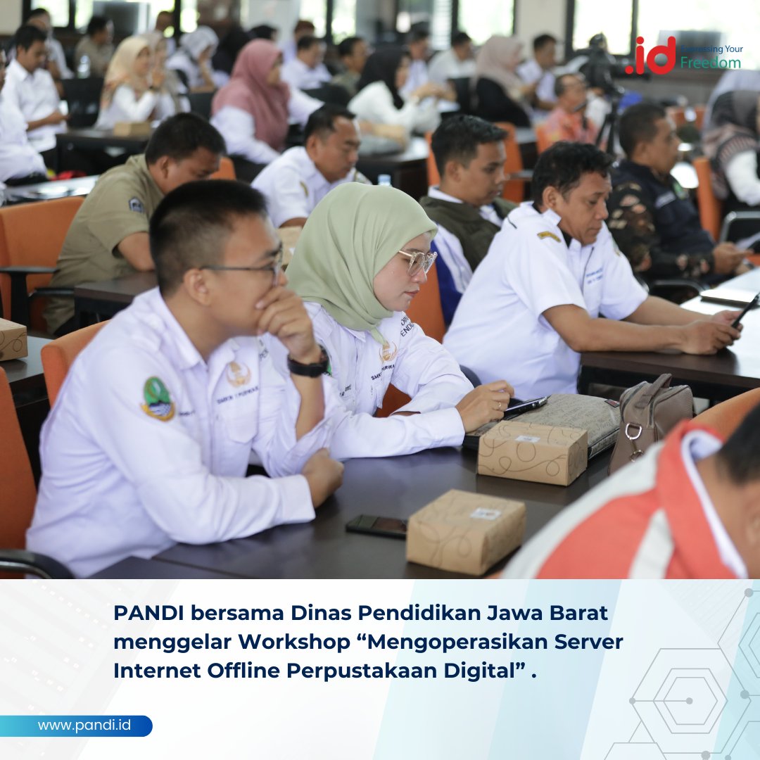 Pandi_ID's tweet image. PANDI bersama Dinas Pendidikan Jawa Barat menggelar Workshop “Mengoperasikan Server
Internet Offline Perpustakaan Digital”.

Peserta tak hanya diajarkan aspek teknis, tapi juga diberikan wawasan tentang pentingnya pemanfaatan perpustakaan digital.

#PANDI #LiterasiDigital