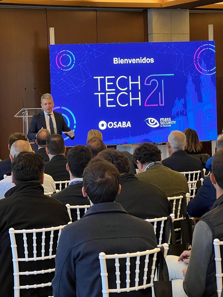 neurallabs's tweet image. Hoy nuestro equipo comercial, encabezado por Ricard Montserrat y Raul Somolinos ha viajado hasta #Logroño 🙌 para ser parte del #Tech2Tech organizado por nuestros amigos de Masscomm. 😉