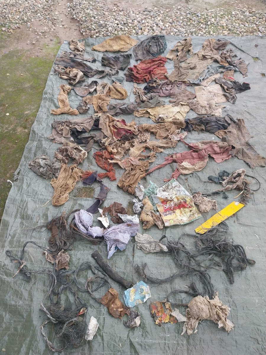Marta I. Sanchez (@sanchezmarta_i) on Twitter photo Muestreo de plásticos y otra basura humana en nidos de cigüeña. De todo menos palitos ☹️ Con el proyecto #IsoPlastic evaluamos el transporte de plástico a los humedales por las aves <a href="/ebdonana/">Estación Biológica de Doñana - CSIC</a> <a href="/ebd_lea/">LEA-EBD</a> <a href="/SEO_BirdLife/">SEO/BirdLife</a> @Vivirsinplastic Muestreo de plásticos y otra basura humana en nidos de cigüeña. De todo menos palitos ☹️ Con el proyecto #IsoPlastic evaluamos el transporte de plástico a los humedales por las aves <a href="/ebdonana/">Estación Biológica de Doñana - CSIC</a> <a href="/ebd_lea/">LEA-EBD</a> <a href="/SEO_BirdLife/">SEO/BirdLife</a> @Vivirsinplastic