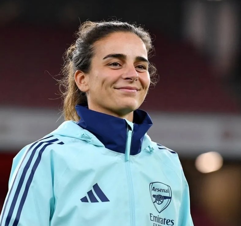 kccsmith's tweet photo. getting this woman as interim is a premeditated evil SCHEME to distract me from rosa and kcc on the bench AGAIN arsenal u will pay for this https://t.co/iFtsyRVrNU