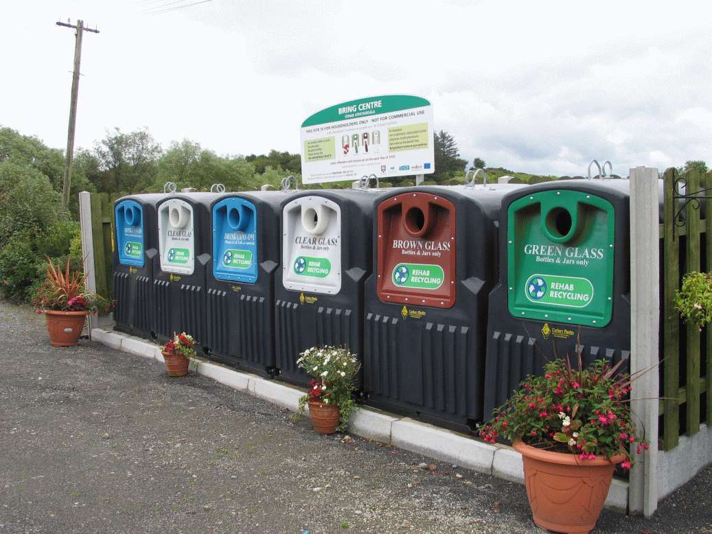 carberyplastics's tweet photo. Reduce, Reuse, Recycle with Carbery! 🌍

We’re proud of the role our Recycling Banks play in minimising our environmental impact. You can find them at recycling facilities across Europe, helping communities manage waste sustainably.

Our banks come in 1.5m³ and 2.5m³ capacities a https://t.co/u28qsBcI0w