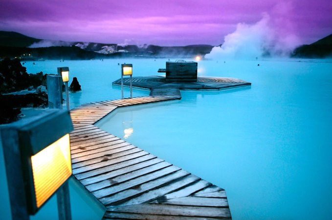 Dealabs's tweet photo. ✈️ 🇮🇸
Vol direct aller retour Paris > Reykjavik (Islande) pour 90€ 👇
➡️ https://t.co/FJahAiGLrG ⬅️ https://t.co/0hGTth7kEv