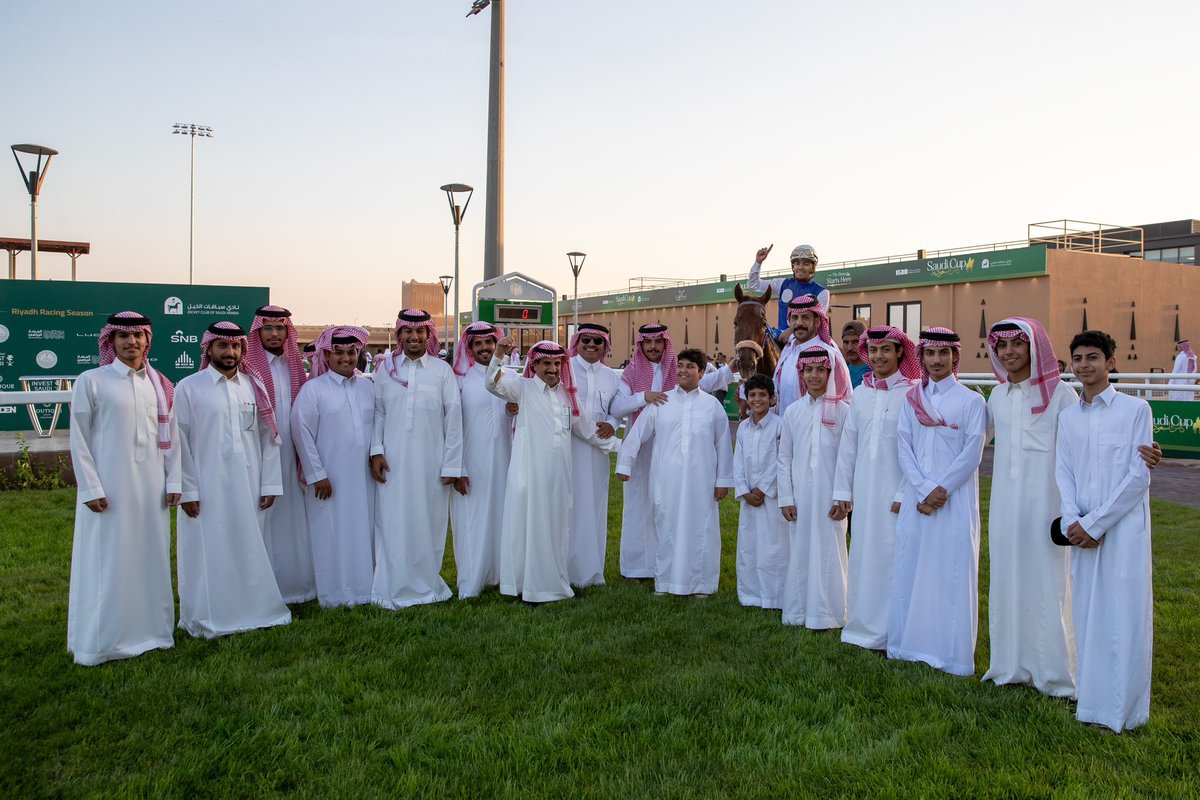 نتيجة الشوط الـ 4 الحفل ( 41 ) 

◻️الفائز : ذليق
◻️المالك : ابناء فهد محمد الازمع ابواثنين
◻️المدرب : مسلط الازمع
◻️الخيال : عبدالله الصاعدي
◻️المسافة : 1200م
◻️الزمن : 1:15.13

#نادي_سباقات_الخيل 🐎