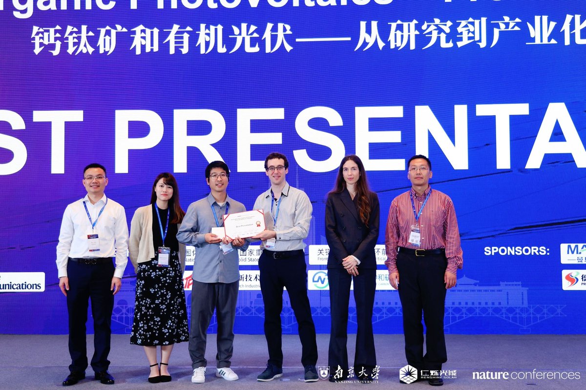 StranksLab's tweet photo. Congratulations to @StranksLab postdoc @WeidongXu7 for winning the best flash talk at the @NaturePortfolio Conference on Perovskite and Organic Photovoltaics @njuniversity on operando PL spectroscopy. https://t.co/4Xdjaty4De