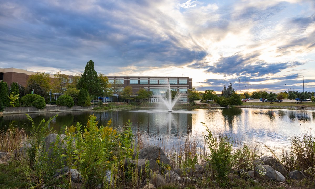 Harper College tweet media