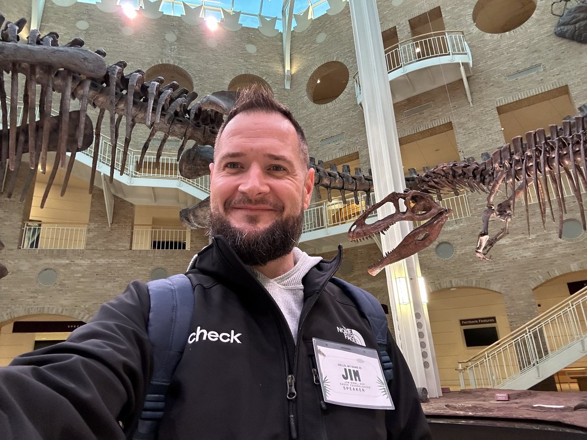 TheJimKohl's tweet photo. Dino-sized morning with the great folks at @APA_ATL #GAPAYCON https://t.co/YsH9Vsqfqm