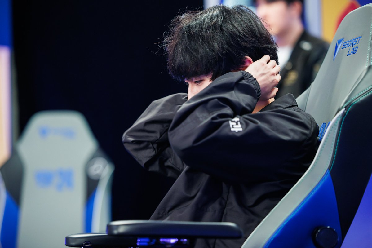 lolesports's tweet photo. 💔 https://t.co/GgKwodA0FB