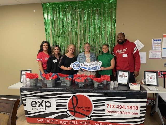 Thank you to The Lippincott Team for the Trail Mix Bar for the Warner staff. We appreciate you!