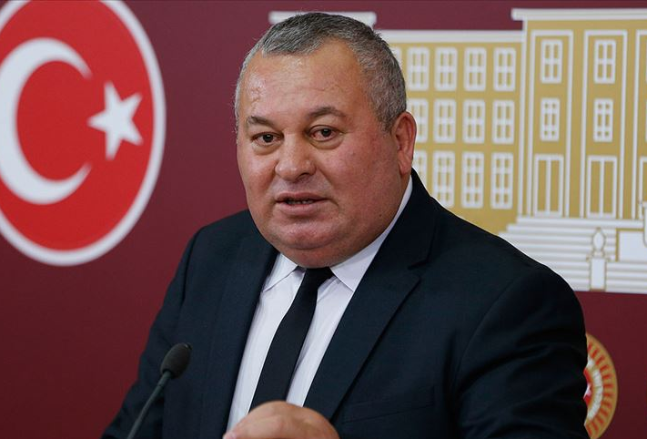 bpthaber's tweet photo. Cemal Enginyurt: 100 kilo üstünde olanlardan 1000 TL vergi alınsın. https://t.co/cCOF28ZfNk