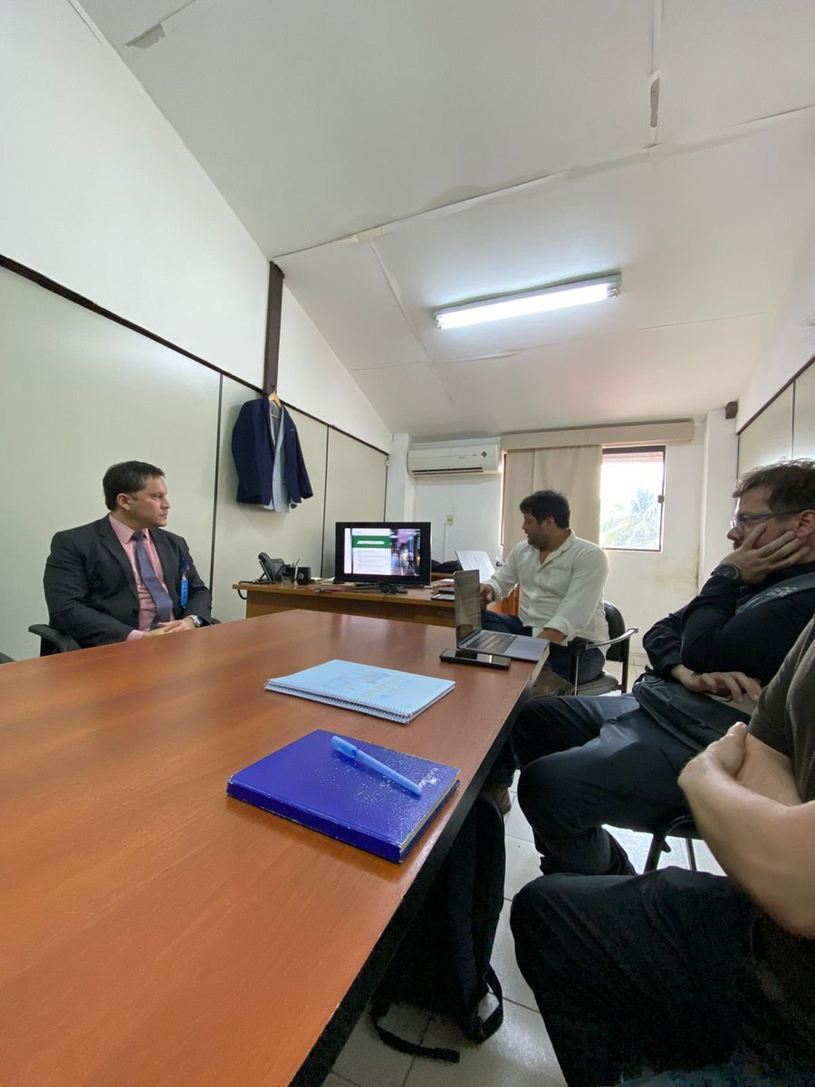 ColectivoOrg's tweet photo. 🛞💨 ESTO RECIÉN ARRANCA

El lunes, el EQUIPO RUEDAS (Propuestas) se reunió con el Viceministerio de Transporte y proyectamos lanzar en diciembre lanzamos el proyecto piloto de transporte nocturno. 🙌 https://t.co/Lus1EyAvK1