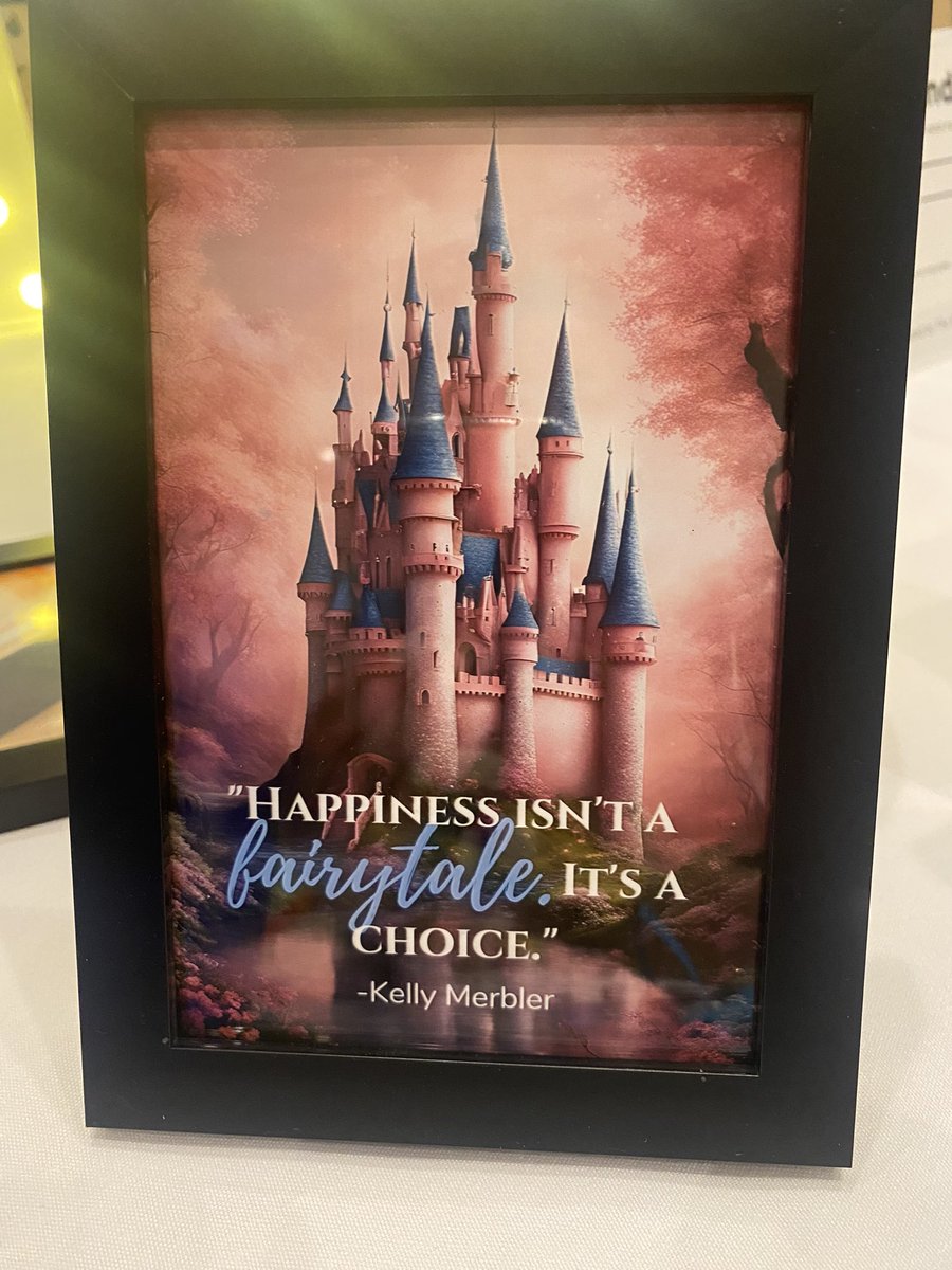 DanielleLeitch tweet media