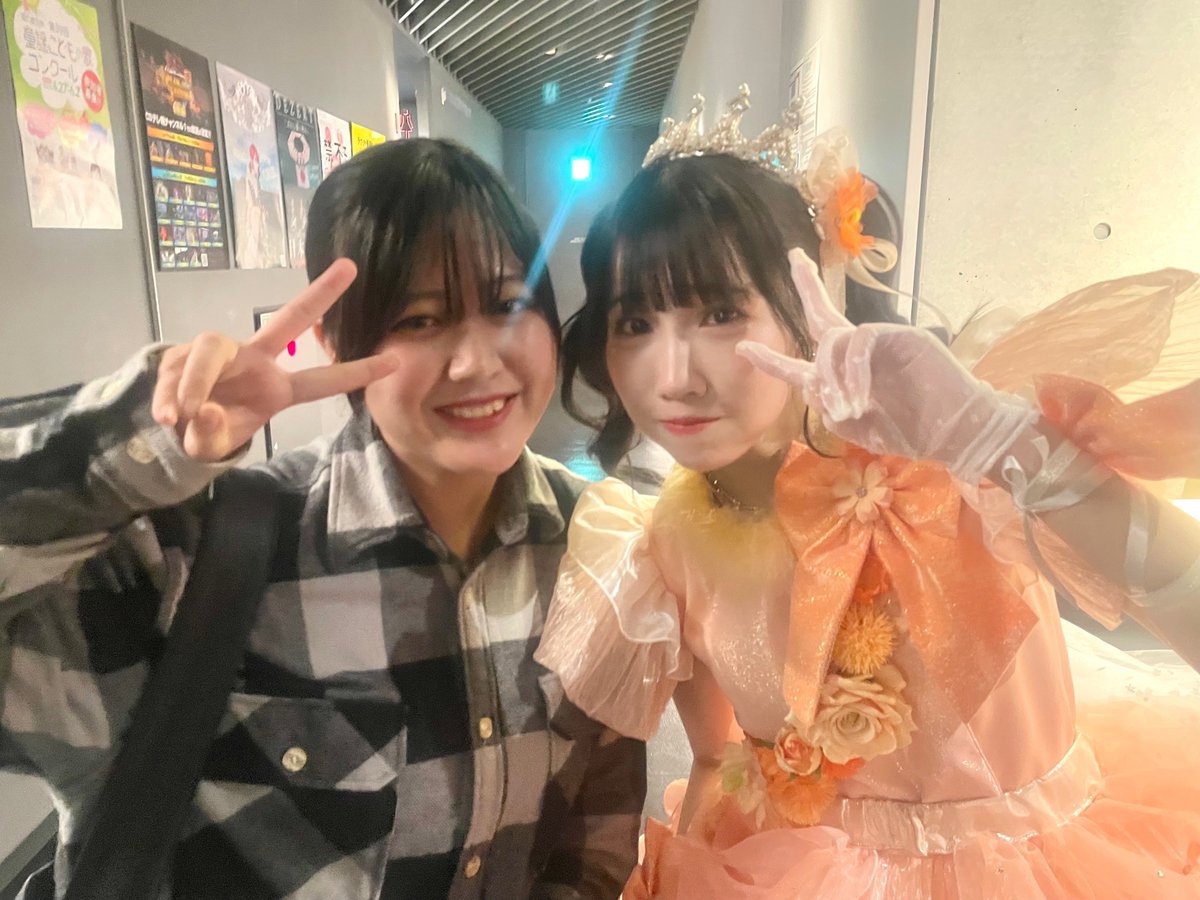rinrin9190's tweet photo. ひなりちゃんの
卒業公演に行かせて頂きました🥺🩶

私がアイドルの時から
FES☆TIVEさんの曲をカバーさせてもらったり、色々ご縁があって今もこうして仲良くさせて頂いてます😭

ひなりちゃんの
キラキラアイドルが大好きでした🧡
約11年間お疲れ様でした！！😭

 #FESTIVE さん #青葉ひなり卒業公演 https://t.co/fRGoX82P8e