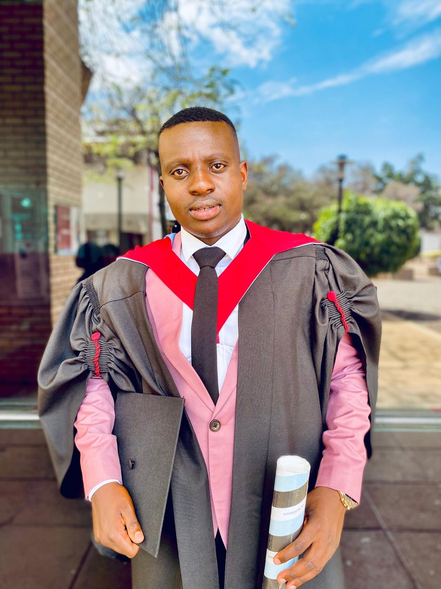 rushfordmk's tweet photo. Officially a Masters Degree Holder https://t.co/fWUES4rq8k