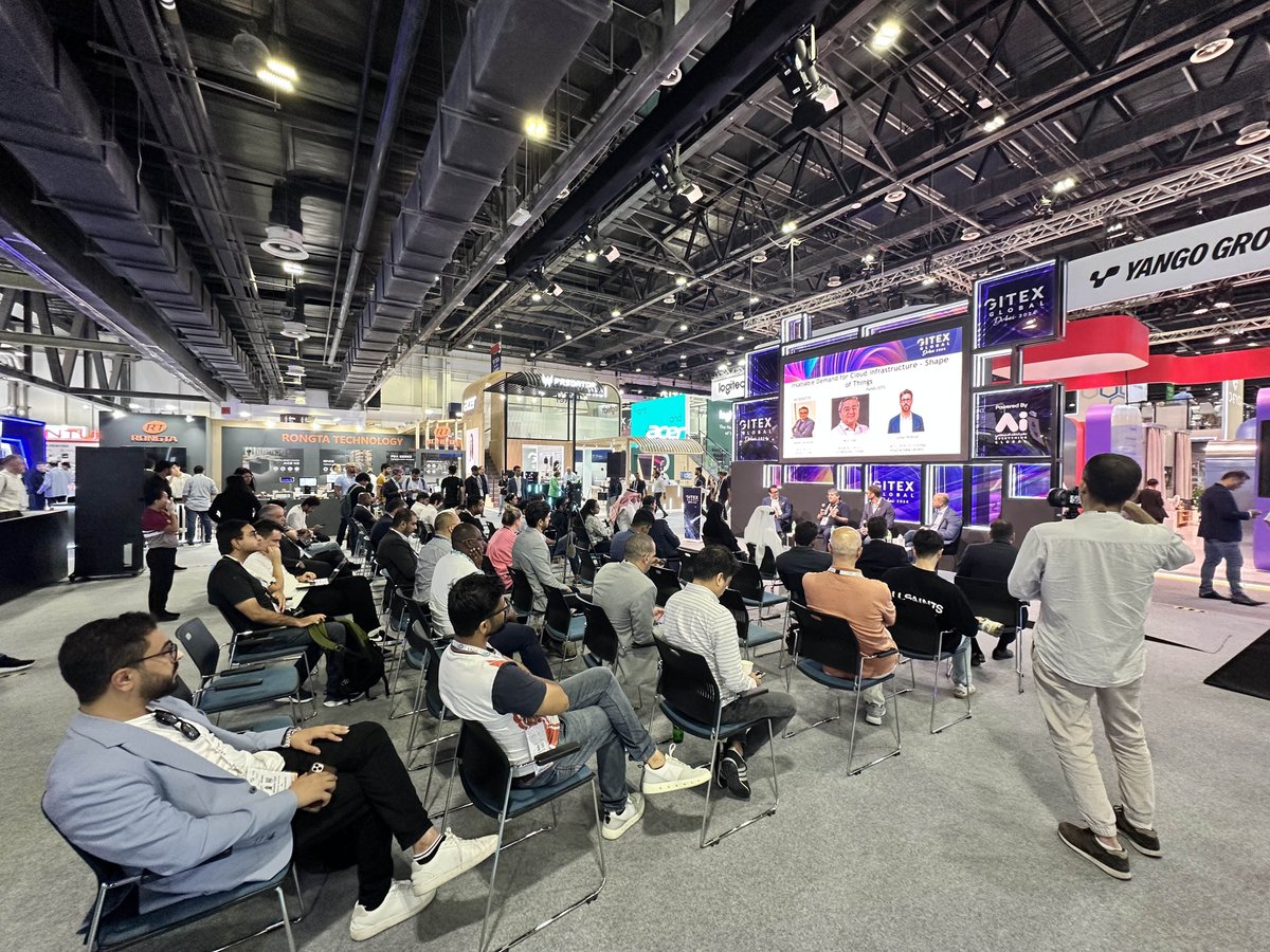 ExpoPlatform_'s tweet image. It&apos;s a wrap on @GITEX_GLOBAL 2024 and this was quite a spectacular show! We partnered with @DWTCOfficial for the fourth consecutive year to provide event tech solutions - here are some last-day snaps! 📷

#gitex #gitexglobal #gitex24 #gitex2024 #eventtech