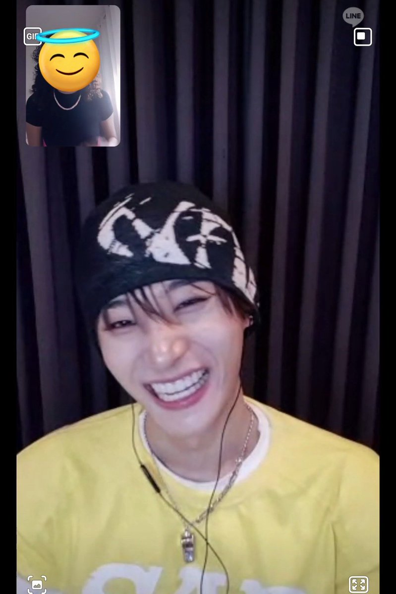 04_lauu's tweet photo. Their smiles are the most beautiful thing i've ever seen i love you i love you i love you i love you 😭 https://t.co/xBKJi3dktz