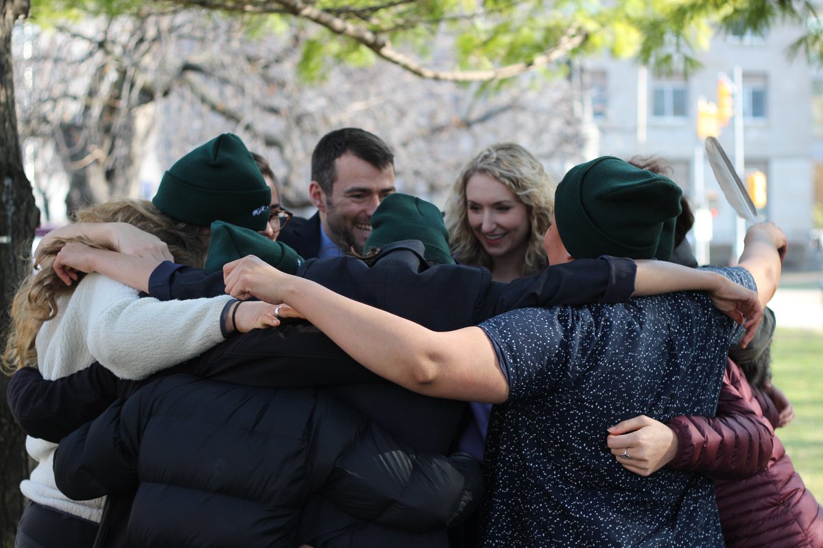 Congrats to 7 young Ontarians fighting for our future with #MathurVOntario! This victory means the climate Charter challenge against ON’s climate target rollbacks can continue. #GenClimateAction 

@ecojustice_ca:  bit.ly/3U9U8pO 

FOE Canada: foecanada.org/2024/10/ontari…
