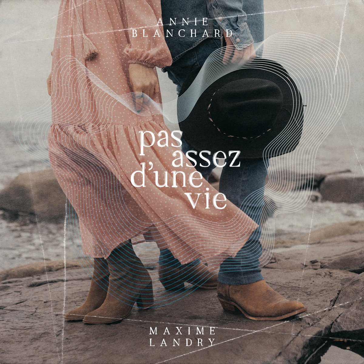 🎉
Après deux albums de reprises ensemble, on vous offre aujourd’hui notre toute première chanson originale, la pièce « Pas assez d’une vie ». 
Il s’agit du premier extrait d’un nouvel album à paraître en mars prochain. 📀
Disponible dès maintenant:
MaximeLandry.lnk.to/PAUV