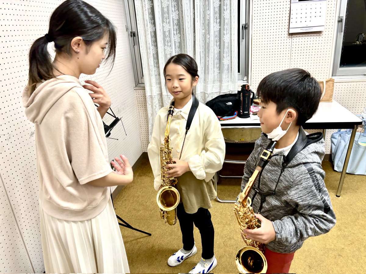 i_music_ac's tweet photo. サックスの先生は茨城音楽専門学校の卒業生✨レンタルサックスもあるそうです。気になる方は遠慮なく029-248-0521までお電話下さい☺️
音楽教室は１回無料体験あり。
#音楽専門学校
#音楽教室
#音楽
#音楽療法
#進路決まらない https://t.co/JTxPHez4tL