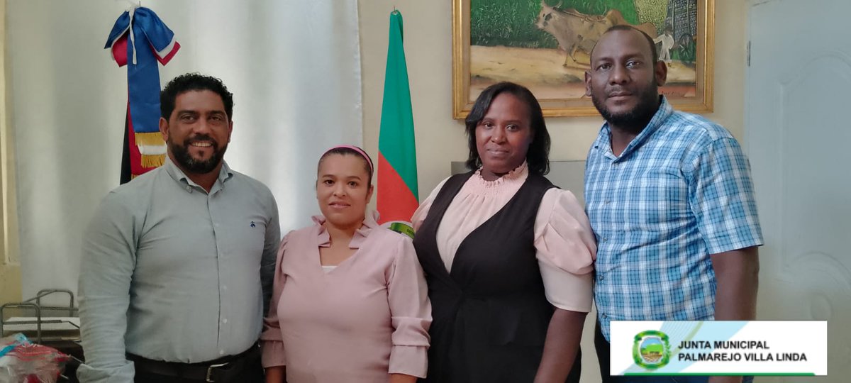 El alcalde ING. José López en combinación con el regidor Eduardo Andrés villamán, reciben, una comisión del centro inaipy, para desarrollar ideas en conjunto de beneficio colectivo para esa entidad. 
Avancemos juntos!!