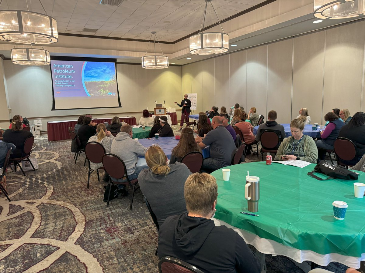 OhioChemistry's tweet photo. Day 2 of #TIEConference kicks off with a hearty breakfast, thanks to @APIOhio! 🍳☕ Now they're rolling out their Mobile Energy Learning Unit. Get ready for hands-on STEM activities that bring energy careers to life! 🚐💼 #EnergyEducation #FueledForLearning https://t.co/iCcGco455X