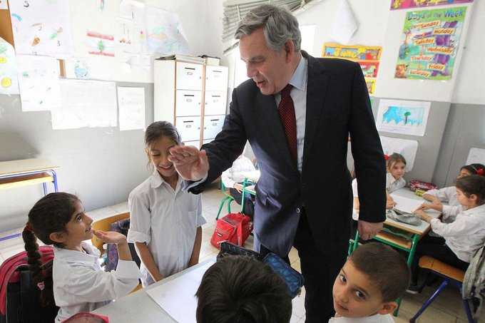 KentPage's tweet photo. "In times of crisis, education is not a luxury but a lifeline." ~@GordonBrown

Please retweet if you agree w/this #FridayFeeling &amp; that #EducationCannotWait for any child.

#UN @fcdoeducation @afd_en @spainmfa @mfa_lu @icelandddevcoop @sida @yasminesherif1 #222MillionDreams✨📚 https://t.co/jwDIYuCCHc