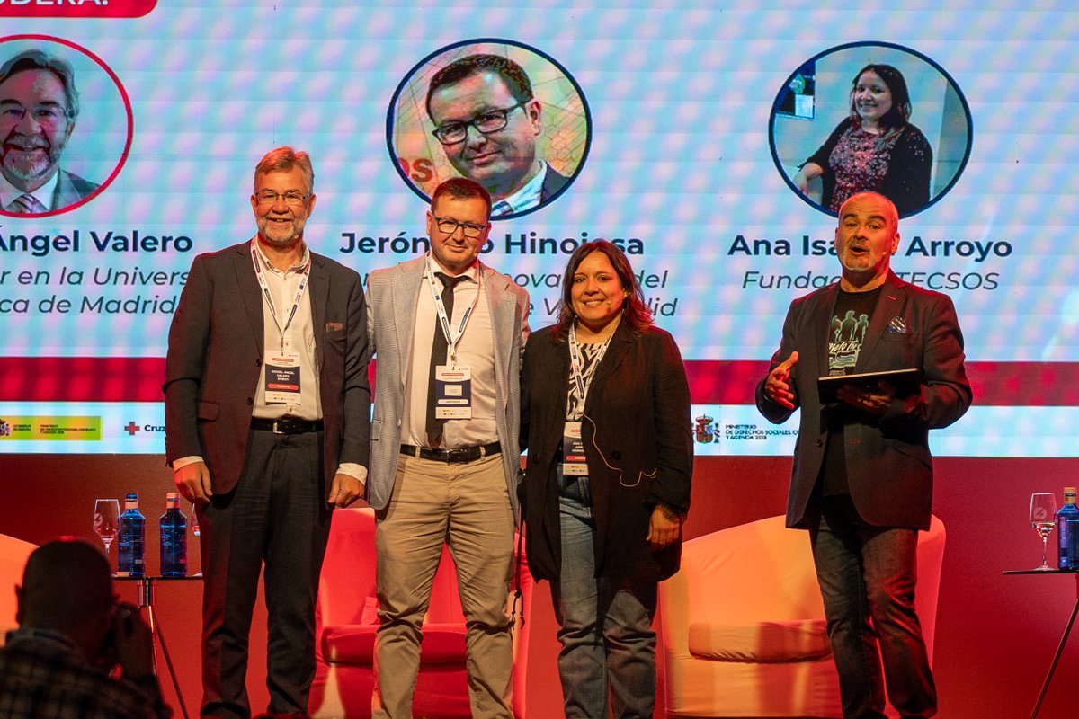 Tecsos's tweet photo. 📢 Fórum OrientaTech 2024 🗓️

¡Esta semana ha sido muy especial con la celebración del #ForumOrientatech2024! 🙌 Un encuentro posible gracias a @crecyl #CRECE de @CruzRojaEsp  ❤️🤝

Sigamos construyendo un futuro donde la tecnología esté al servicio de TODAS las personas. 🤝💻 https://t.co/9uqcMrnEeS