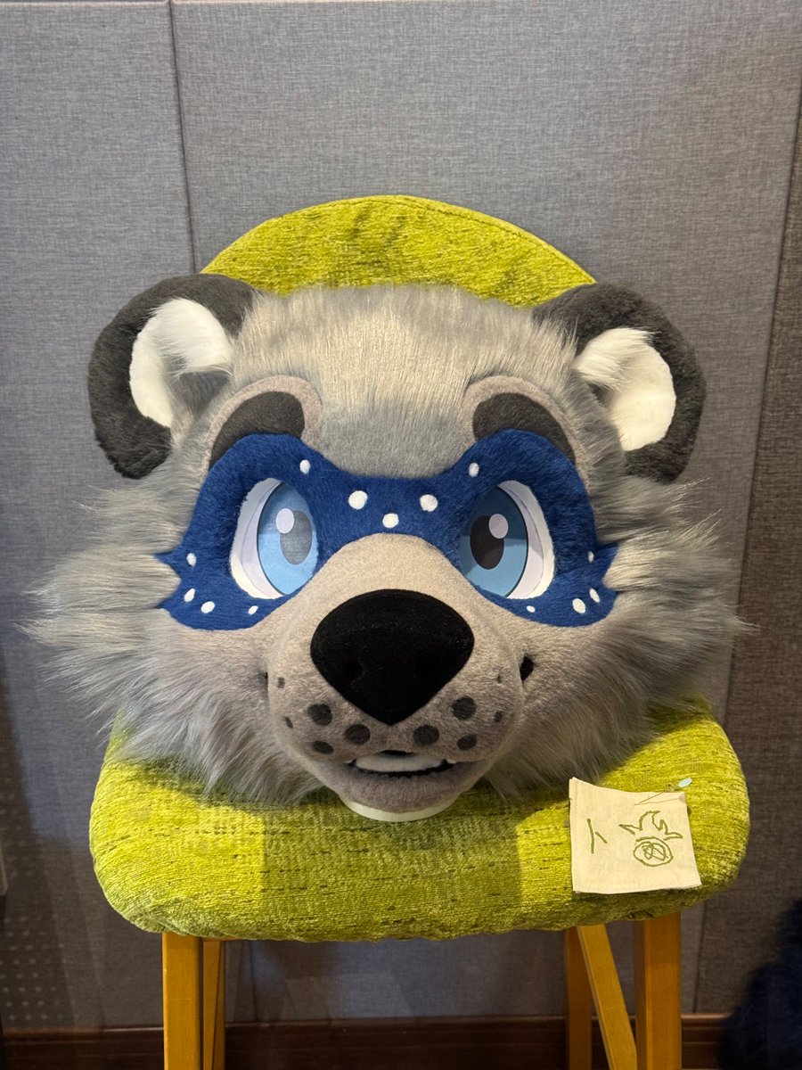 Booloo_🍍 tweet media