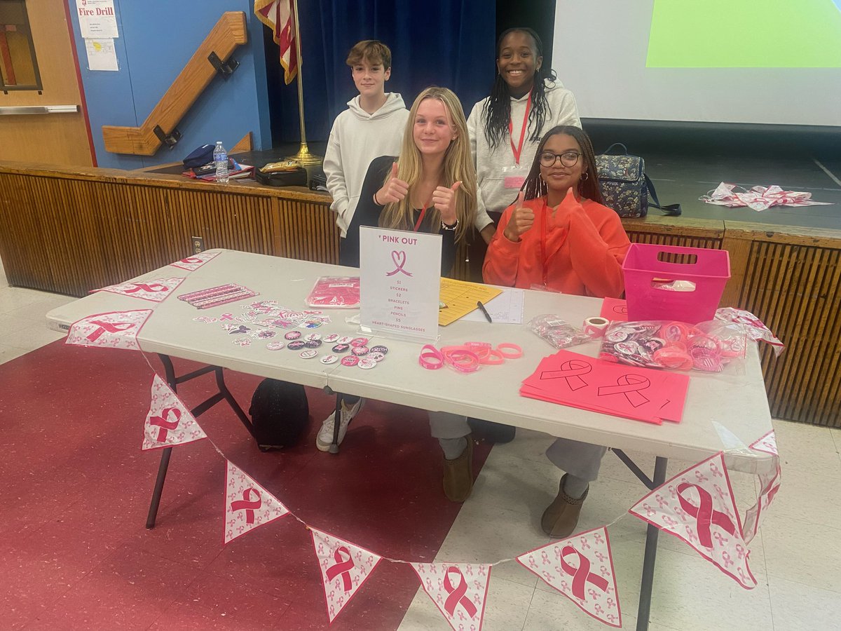 SCouncilTOIS's tweet photo. Shoutout to our amazing TOIS Student Council for their dedication! They’re selling items to raise money for breast cancer awareness—every dollar makes a difference. Let’s support them and the cause! 💖 #BreastCancerAwareness #StudentLeaders #TOIS https://t.co/jhqQhggMEF