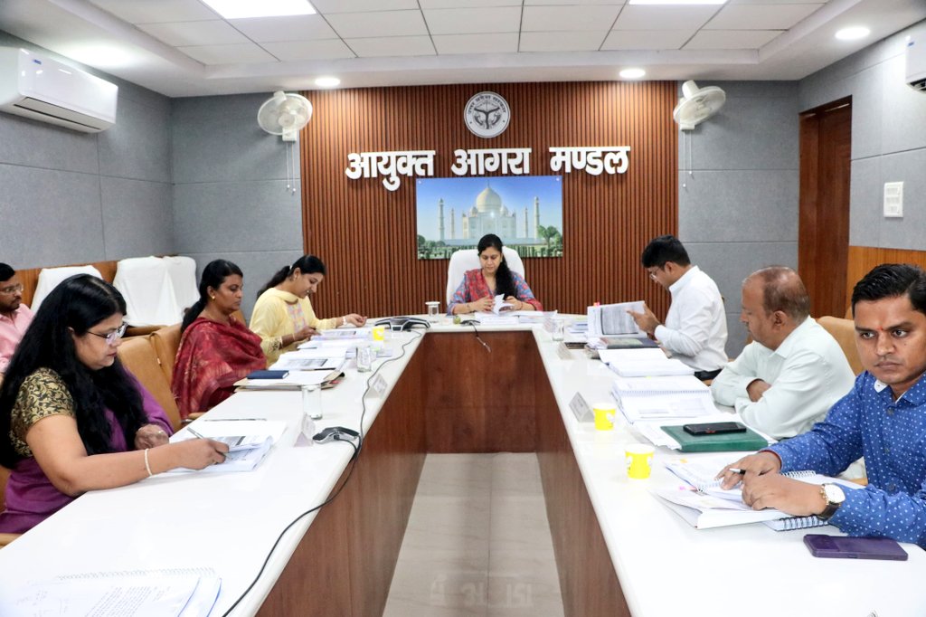 Divisional Commissioner Agra tweet media