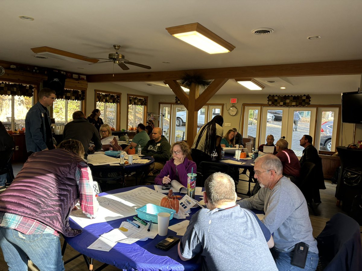 AMorgan_FCPS's tweet image. Spent the morning with some wonderful staff from DTI today. Thankful for the learning, conversations and reflections! What a great way to kick off my Friday! #fcpssupport @CindyJournell