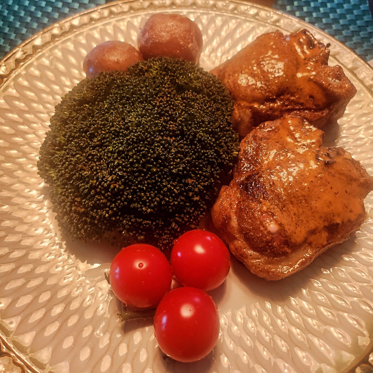 pprubuck's tweet image. Eat to live.