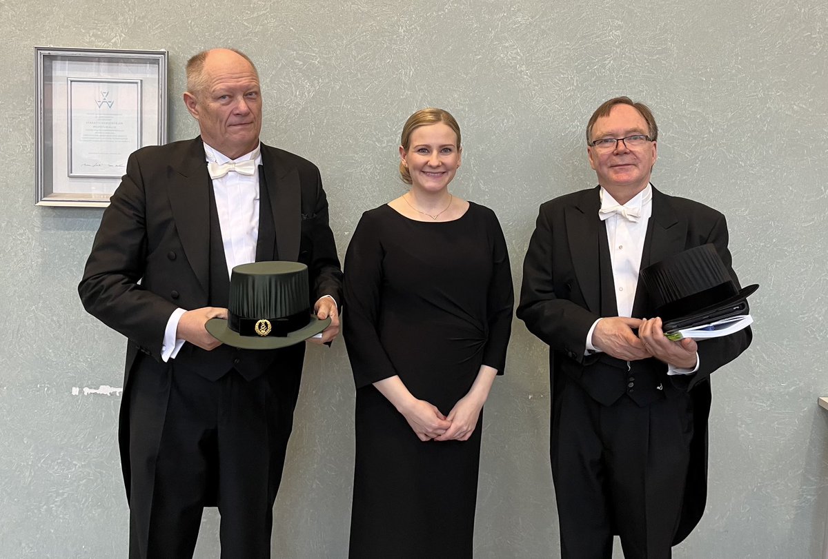 Congratulations to Dina Rahkola, MD for successfully defending her doctoral thesis ”The molecular C3-iC3b-CD11b axis in keratinocyte skin cancers, cutaneous small vessel immune complex vasculitis and psoriasis” at #uef.