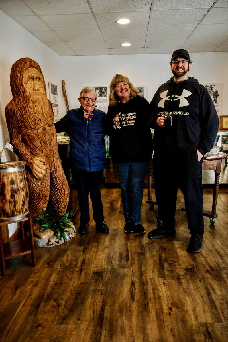 Write4Republic's tweet photo. Got to meet the president of WVU yesterday at the museum, so that was pretty neat. Yes, I am taller than Bigfoot. https://t.co/SalkyCDTeD
