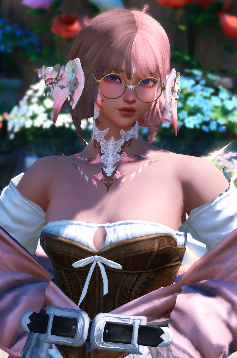 dinnfae's tweet photo. i havent shown her in a while π¨
peep the new horn deco πmade by the amazinggggg @/BamiChooXIV
#BamiMods #GremlinBeauty #lilacmods https://t.co/RAntISXaHN