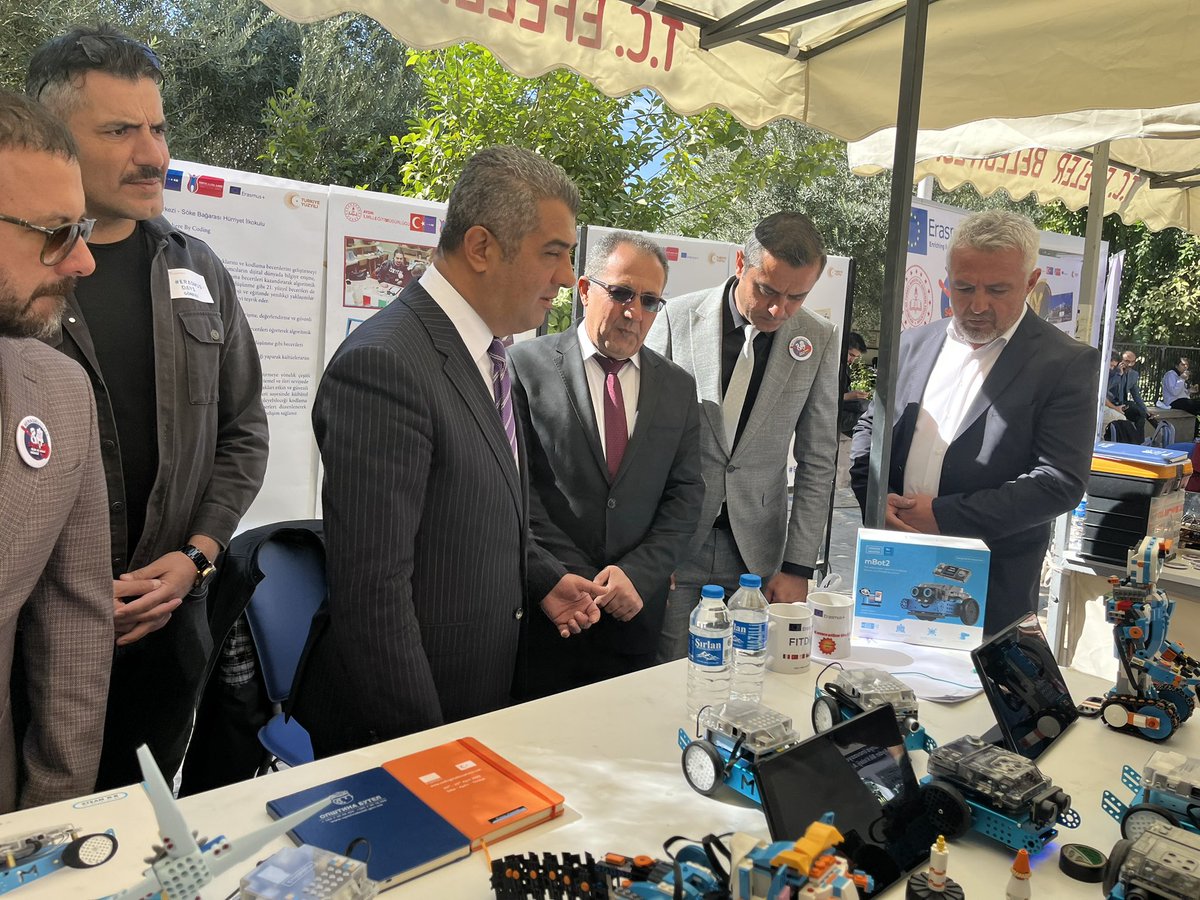 sokebilsem's tweet photo. İl Milli Eğitim Müdürlüğümüz tarafından düzenlenen #erasmusdays fuarına katıldık.
@Aydin_MEM @AydinMemArge @ulusalajans https://t.co/oYECAVuCGo