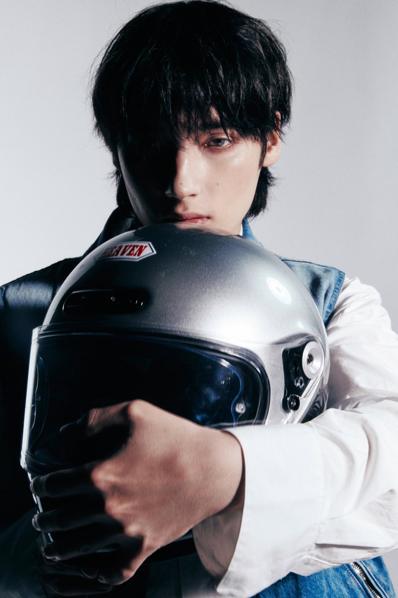 BIGHIT_MUSIC's tweet image. The Star Chapter: SANCTUARY - Concept Photo 'KNIGHT' - #휴닝카이 (#HUENINGKAI)
🌟 bit.ly/3zXBt9O 

#투모로우바이투게더 #TOMORROW_X_TOGETHER #TXT 
#TheStarChapter #SANCTUARY #TXT_KNIGHT