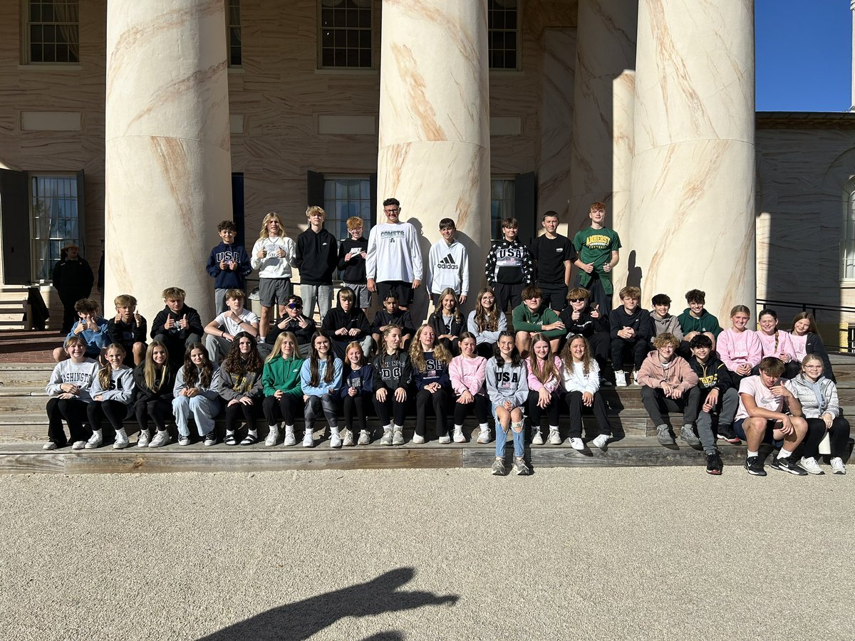MrsKristiKing's tweet photo. Bus 1 in front of Robert E. Lee’s home at Arlington. #AJHDC2024 https://t.co/r2HKEpaXUt