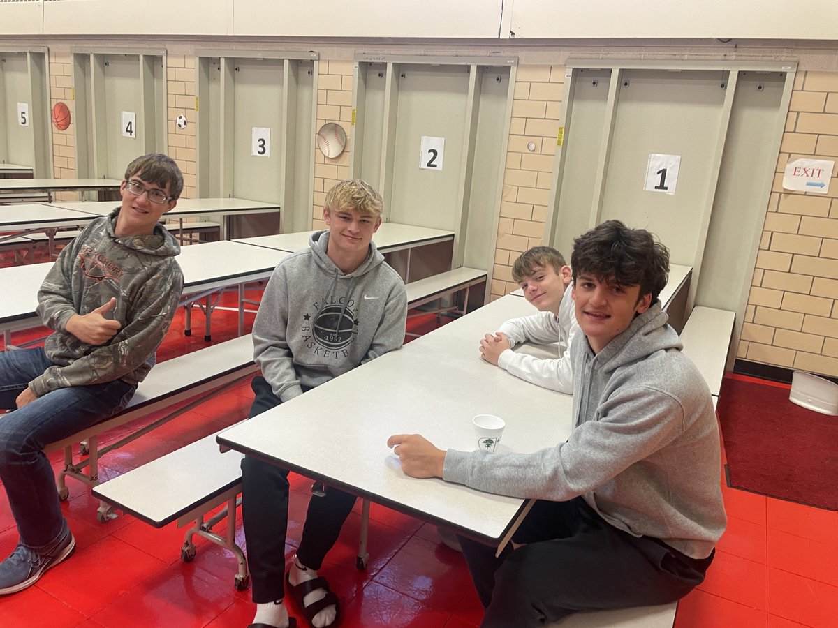 ApHonor's tweet photo. Some of our AP Honor Society members had the pleasure of volunteering at the “Donuts with Grownups” event this morning at Parkersburg Elementary. Our members loved interacting with the kids and making the event even more special! Huge thanks to everyone who participated! https://t.co/oJKX33hyII