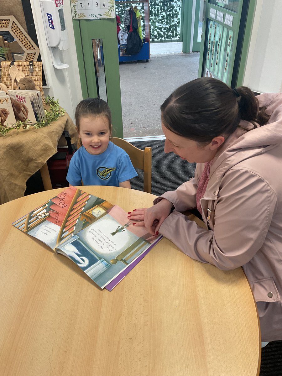 BPSHull's tweet photo. Thank you to the parents and carers in RAB who attended our stay and read session. We hope to see more faces at our next parent session. #BPSReading #BPSEYFS https://t.co/umcvDytQXI