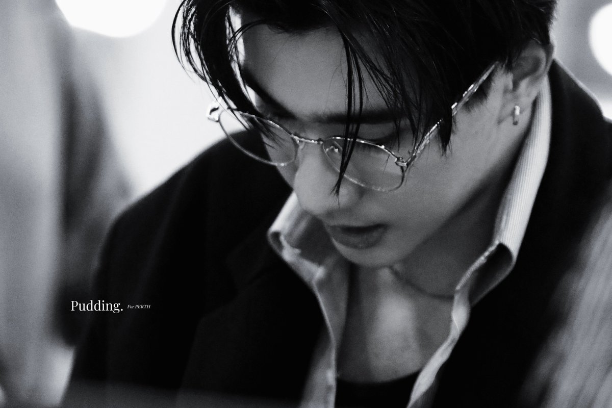 PPPudding0_0's tweet photo. 241018 @perthppe 
🖤🖤

PERTHSANTA X BOOKEXPO
#BookExpo2024xPS 
#KDPPE 
#PerthTanapon https://t.co/wrOoKrZqNy