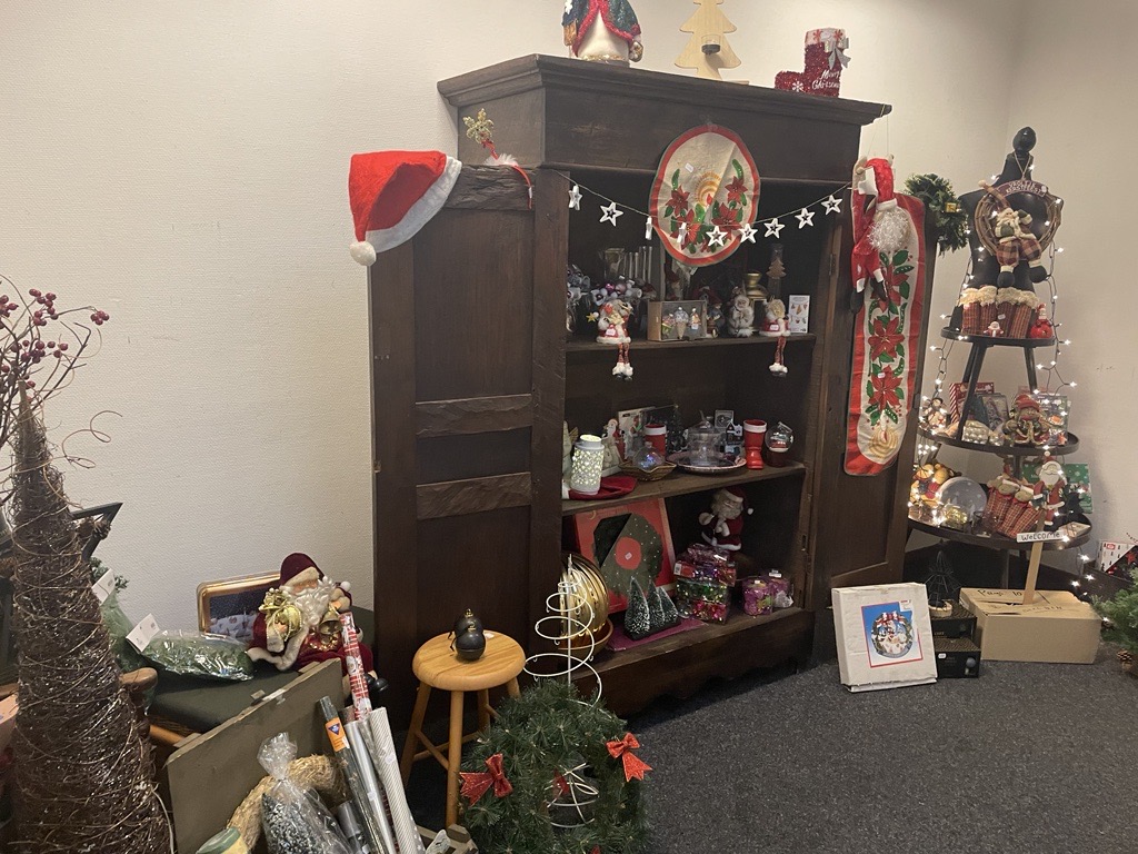 Stichtingactief's tweet photo. 🎅🤶🎄 Stichting Actief kringloopwinkels hebben al kerstartikelen in de kringloopwinkels in Cuijk en Boxmeer liggen. 

#kringloopwinkels #brabant #cuijk #boxmeer #tweedehands #preloved #vintage #goedkoop https://t.co/Jt5QOVGSRW