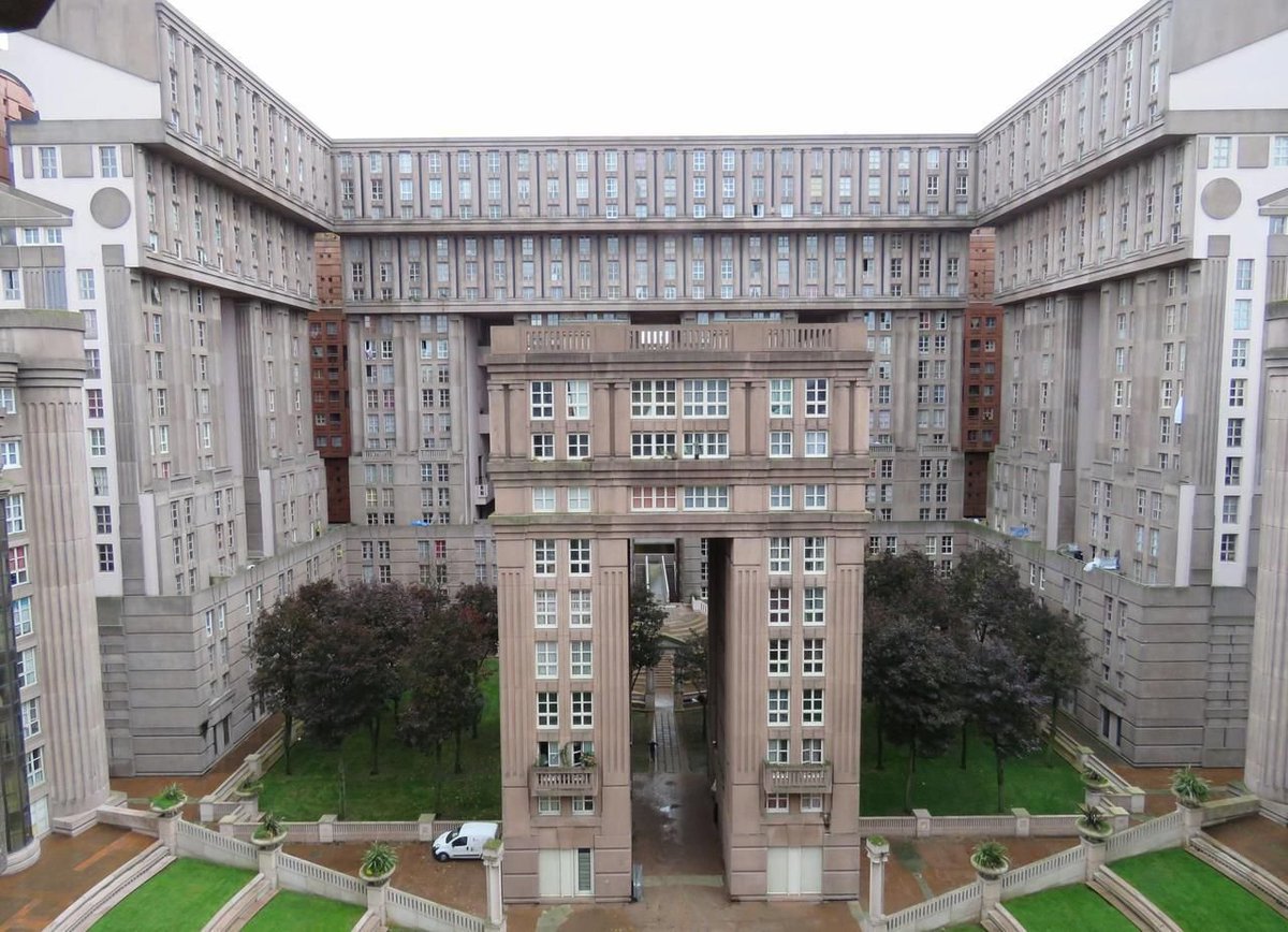 À faire pendant les vacances de La Toussaint : 
- Explorer l'architecture du 93 #JNA2024
- Visiter un musée en mode #halloween
- visiter une vigne dans le 93
- ...
bit.ly/4f8X8uz
<a href="/actufr93/">actu Seine-Saint-Denis</a>