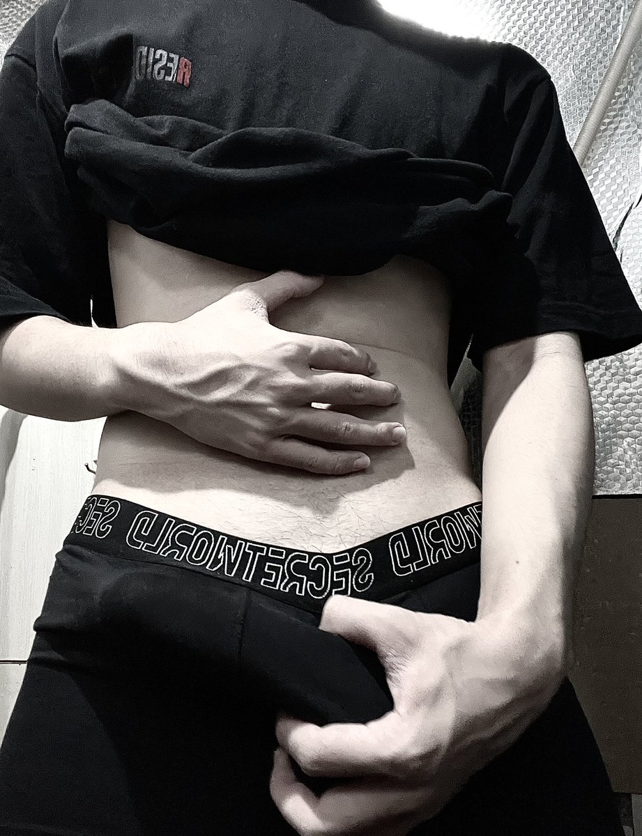 soo0506jun's tweet photo. 一洗澡就想…😩 https://t.co/10HdPcsD8S