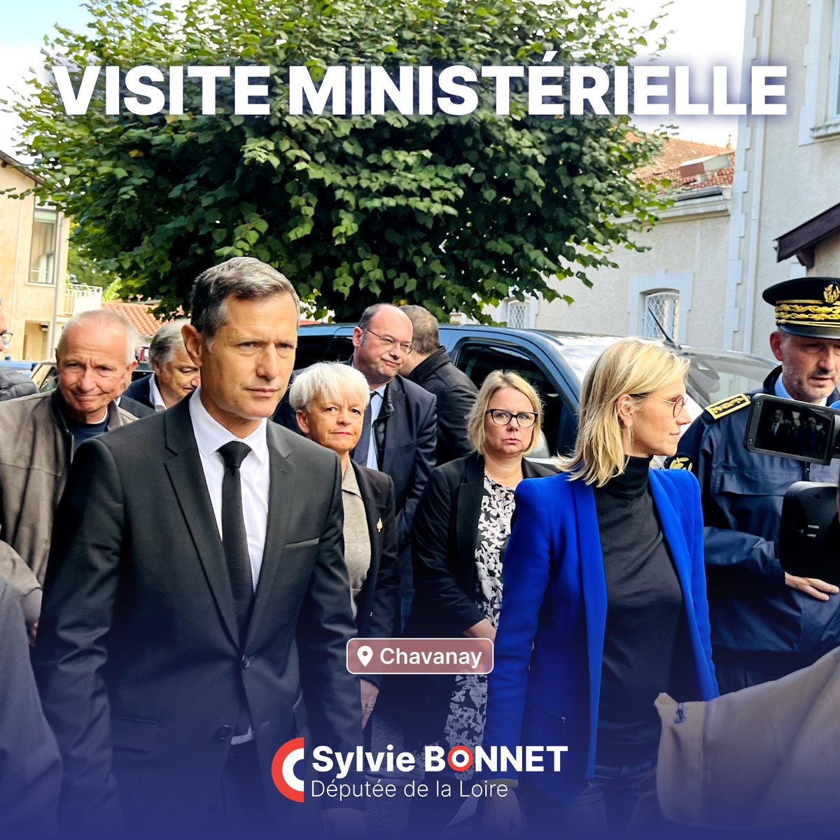 SylvieBonnet_42's tweet photo. 🔴 Sur le terrain depuis hier soir dans le #Pilat, durement touché par les intempéries et les inondations. 🌧️🚧
Aux côtés des parlementaires de la Loire et des maires, nous avons eu l’honneur d’accueillir Mme @AgnesRunacher et M. @NDaragon, ministres, à #Chavanay. 🤝 https://t.co/aPM6vnP6yZ