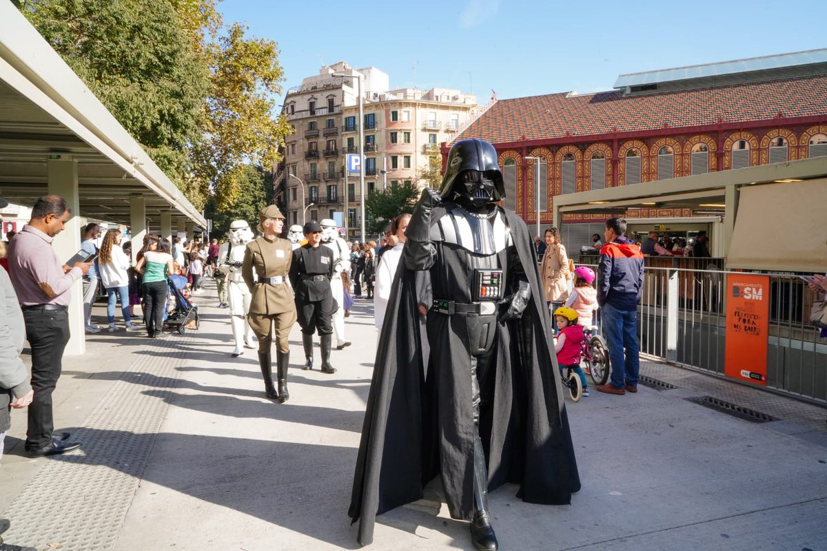 Santoni_dom's tweet photo. Aquest cap de setmana torna el festival solidari #Santantoni #StarFans, la gran festa del món "friki" per a públic familiar i adult al Mercat Dominical @Santoni_dom https://t.co/3JKEuvjNkK