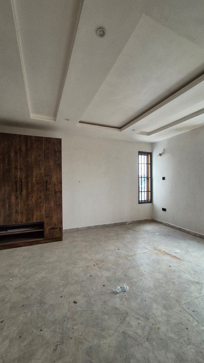 HomesJok's tweet photo. FOR LEASE IN GRA IKEJA

A Brand New luxury 5 Bedroom fully detached house with a Room Bq with a Big compound that can take up to 8 - 10 cars in ikeja GRA, Lagos State.

Price: 30m

#jokhomes #luxury #elites #lagos #Mainland #Airport #IkejaGRA #Nigeria https://t.co/OpQE8olzgS