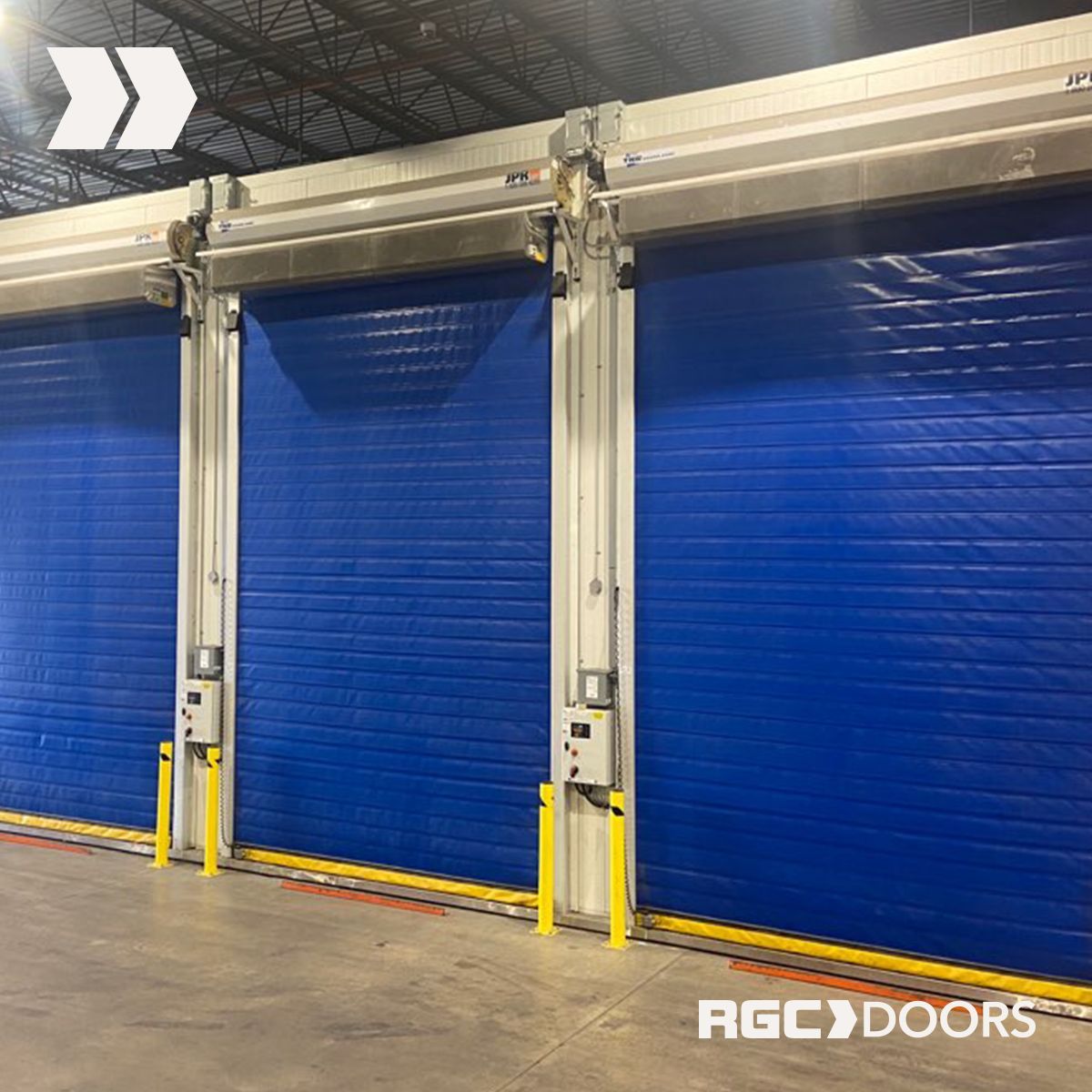 RGCDoorsLM's tweet image. The CHILLFAST door system—built for cold rooms, chillrooms, and freezers! With ultra-fast speeds to minimize temperature loss and a unique insulated curtain, it stays flexible in extreme temps as low as -22°F. #Hormann #ColdRoomSolution #EnergyEfficient #FreezerTech