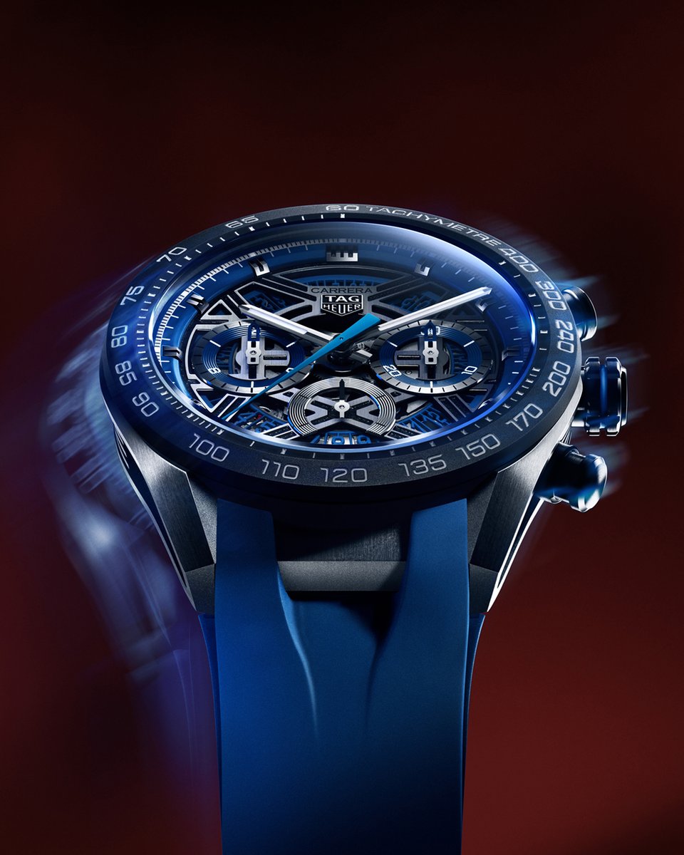 TAGHeuer's tweet photo. The precision of the Carrera collection is infused with the spirit of motorsports in the #TAGHeuerCarrera Chronograph Extreme Sport. Inspired by automotive aesthetics and crafted for technical excellence, this 44mm timepiece makes every second count. 

https://t.co/cK21t9lJ7v https://t.co/nCPacMhNPP