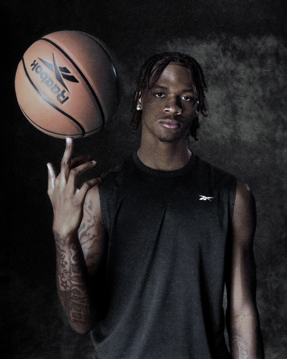 Reebok officially announces it has signed 2025 NBA Draft prospect Dink Pate to a multi-year shoe deal. 📄✍️

Pate became the youngest pro hooper in US history when he signed with the G-League last year as a 17 year old and currently plays for the Mexico City franchise.